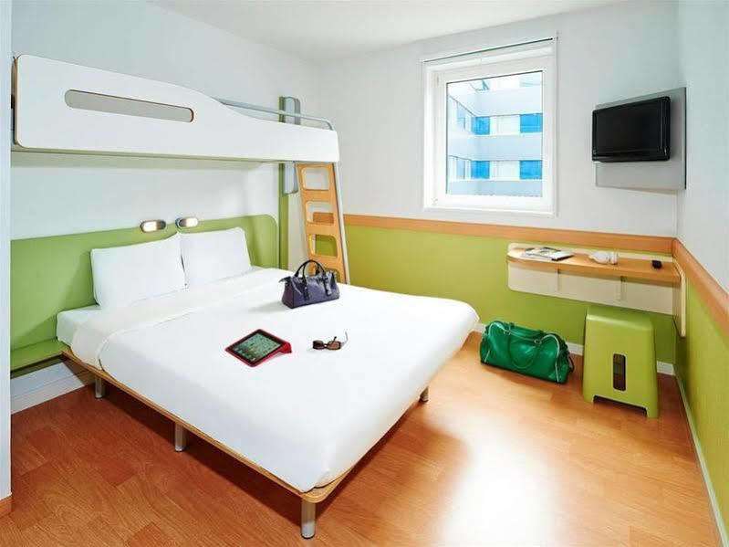 Ibis Budget Lille Gares Vieux-Lille Exterior foto