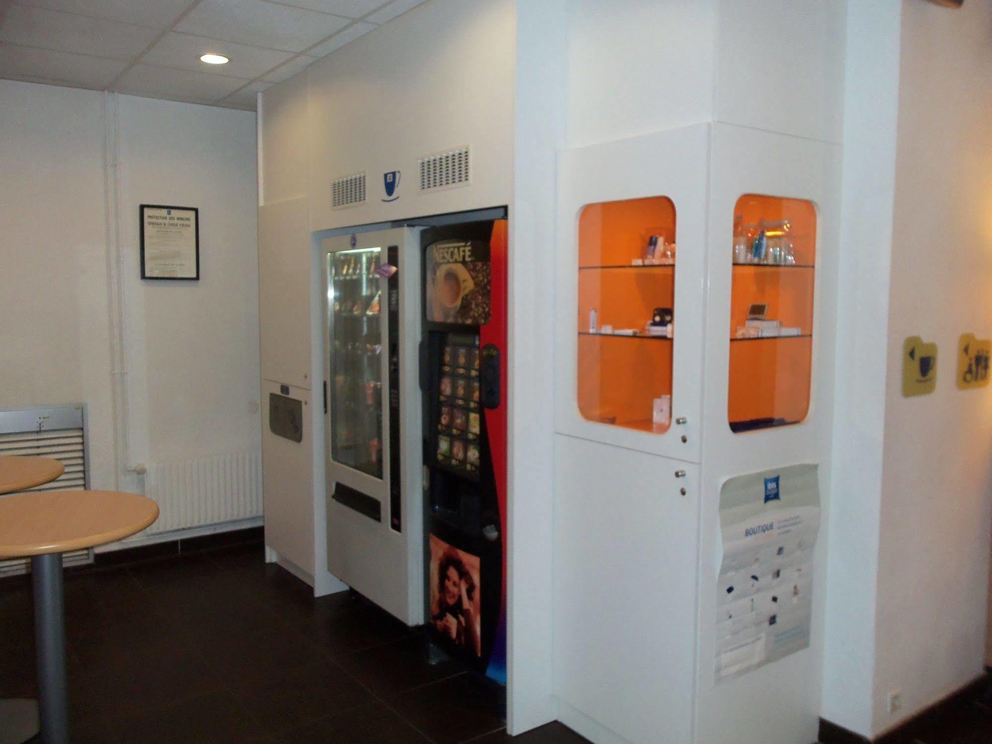 Ibis Budget Lille Gares Vieux-Lille Exterior foto